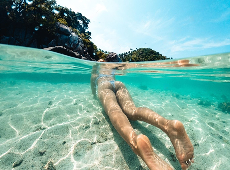 Under the sea and beach at Koh Tao